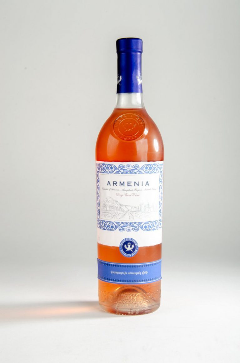 Vin Armenia rosé